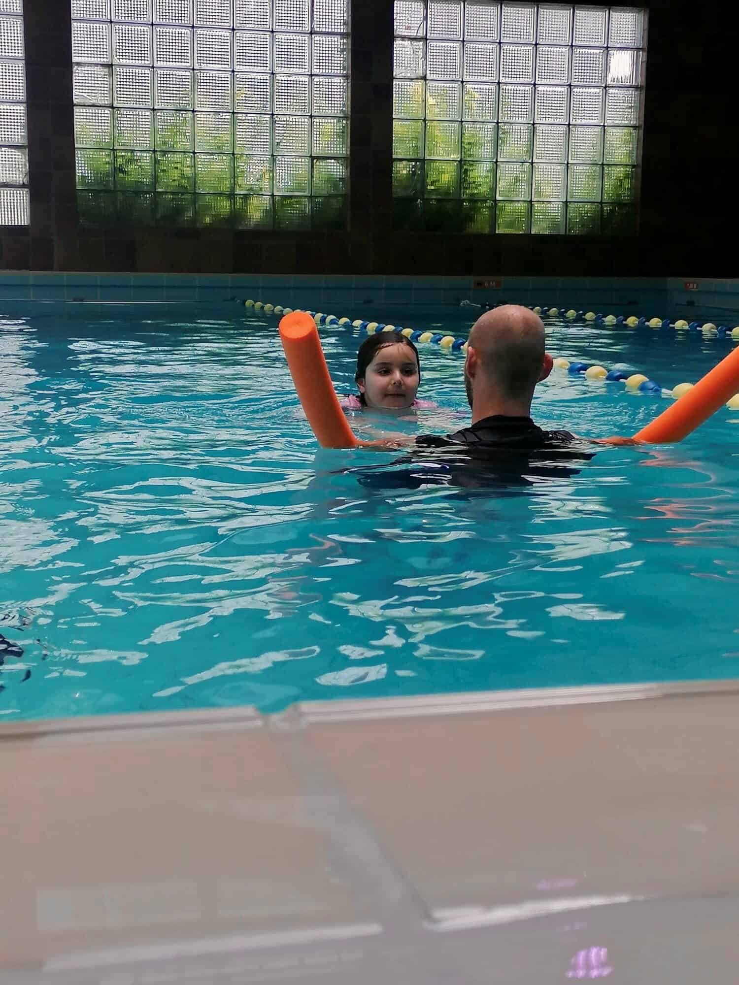 Kleine groepen met 1-op-1 bijsturing waar nodig